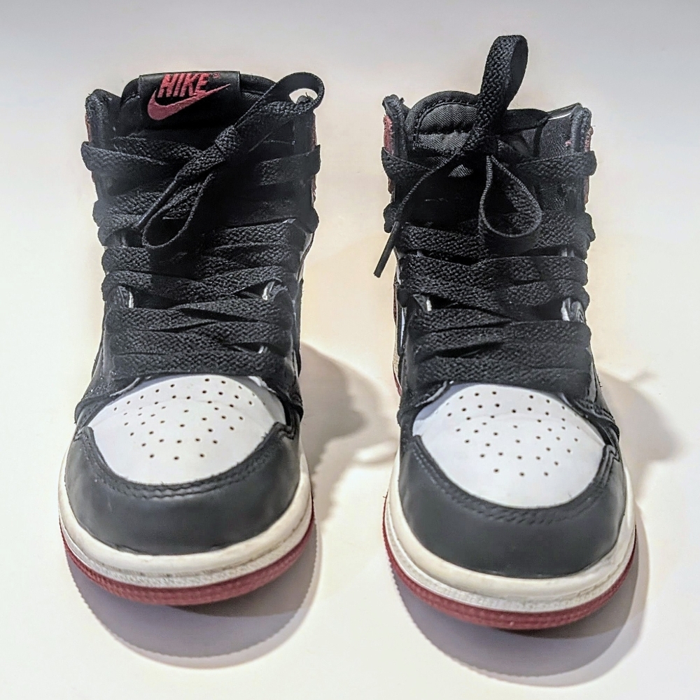 Nike Air Jordan 1 Retro Kids' Black White & Red High-Top Sneakers Kids